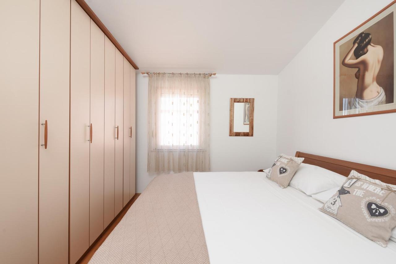 Lola Maria 2 Apartment Zadar Exterior photo